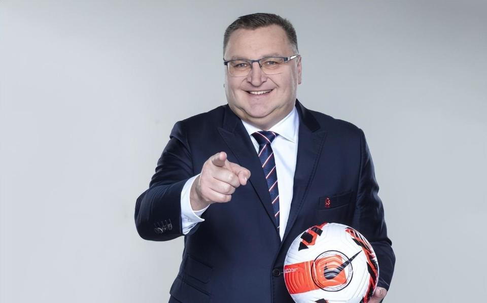 可以原谅, 足协要擦亮